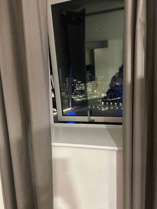 Mediacity Studio Apartment Salford-Quays Manchester Buitenkant foto